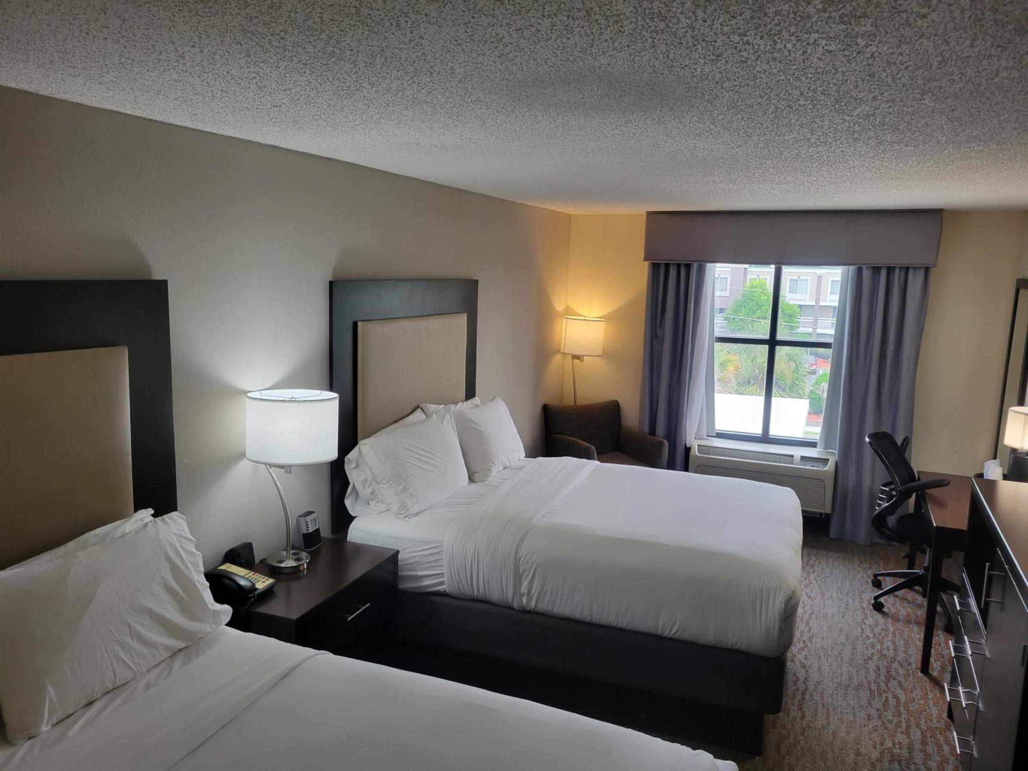 טאקר Holiday Inn Hotel Atlanta-Northlake, A Full Service Hotel מראה חיצוני תמונה