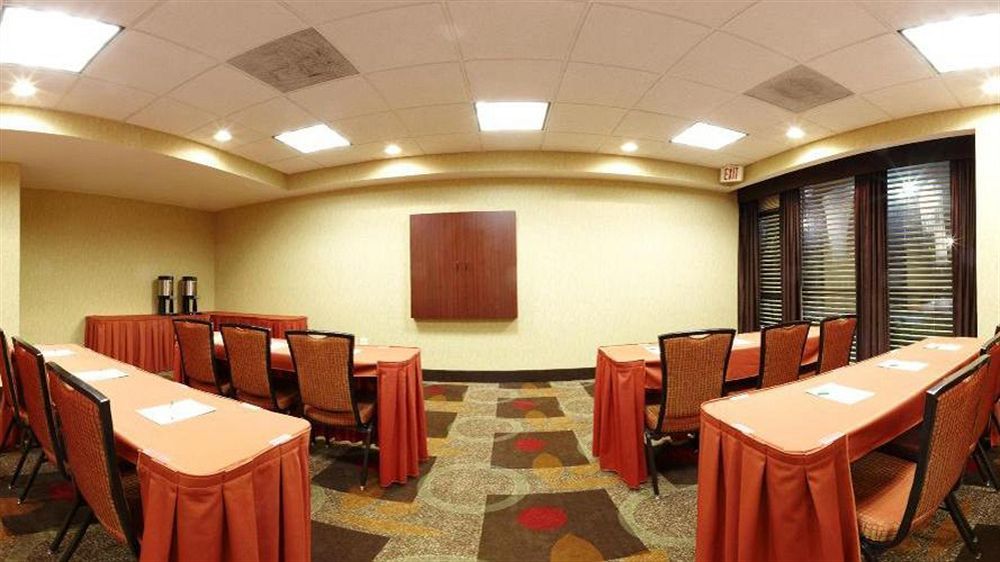 טאקר Holiday Inn Hotel Atlanta-Northlake, A Full Service Hotel מראה חיצוני תמונה