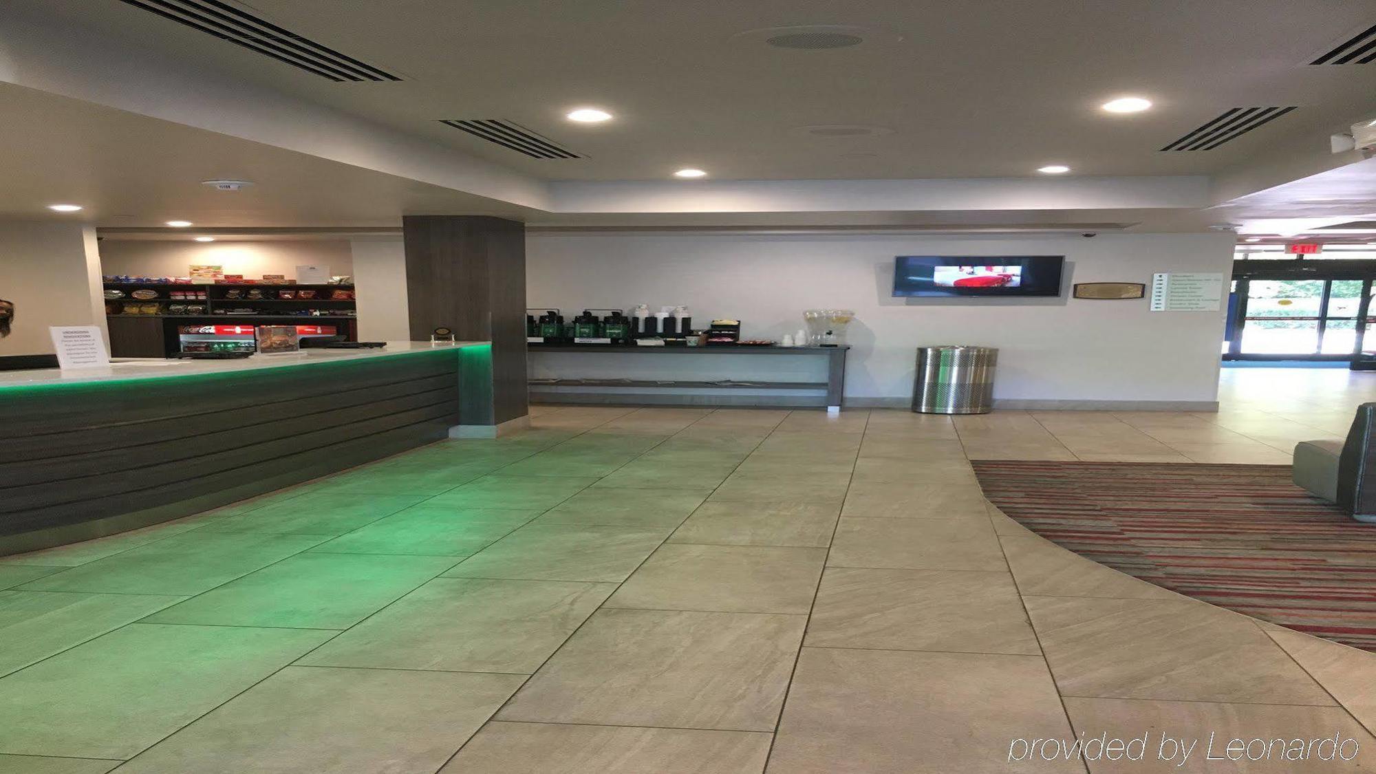 טאקר Holiday Inn Hotel Atlanta-Northlake, A Full Service Hotel מראה חיצוני תמונה
